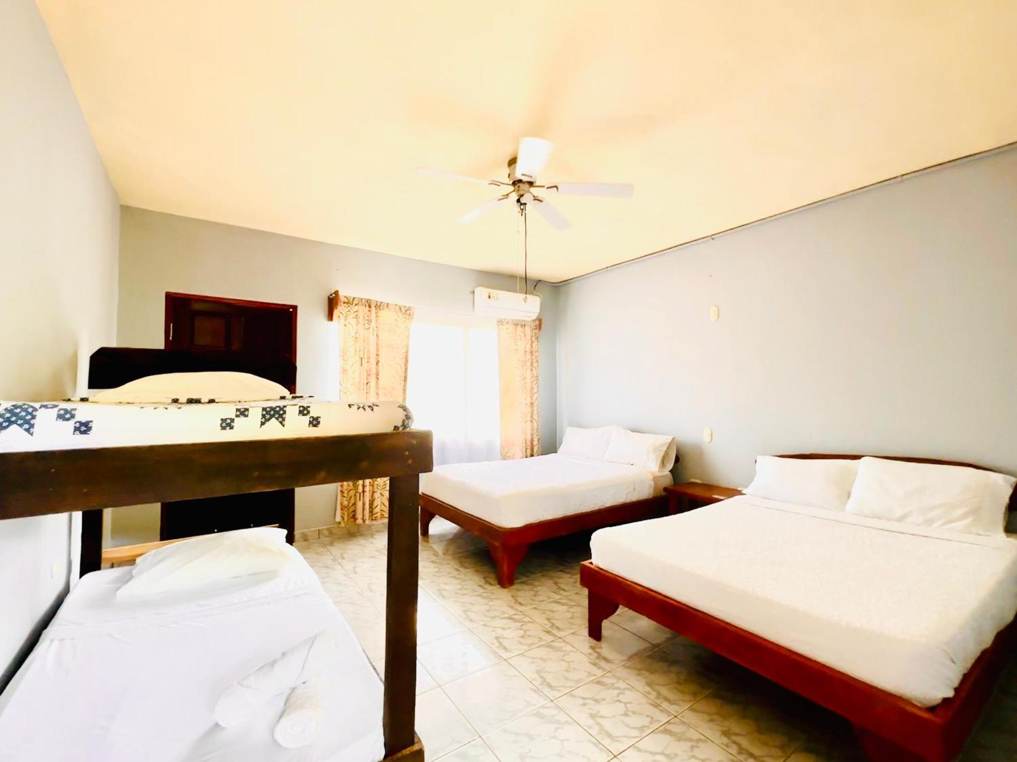 Hotel Georgi Cr Veintisiete de Abril Dış mekan fotoğraf