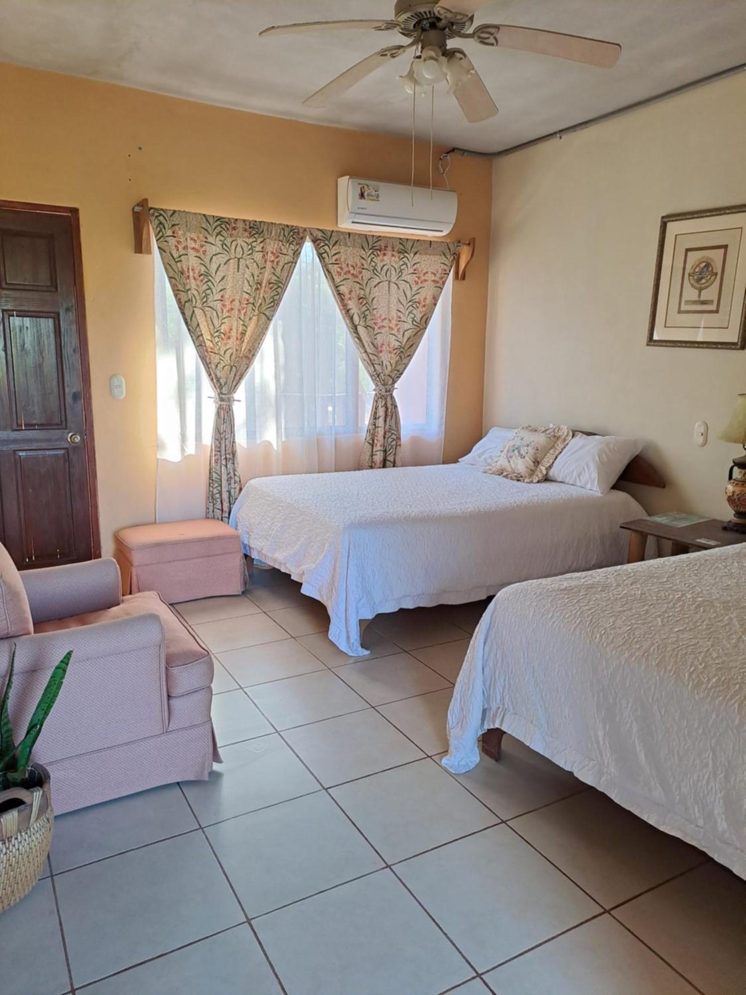 Hotel Georgi Cr Veintisiete de Abril Dış mekan fotoğraf